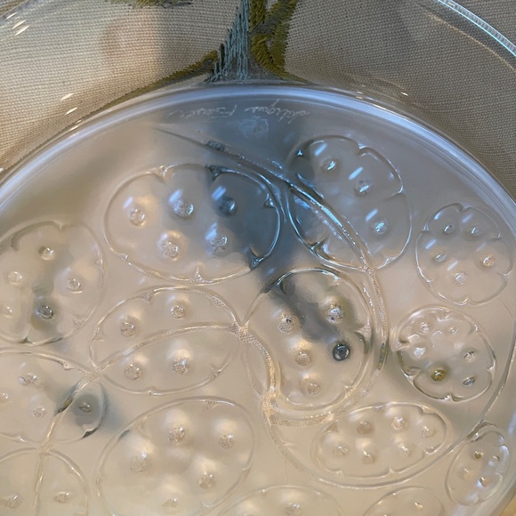 1974 Annual Plate by Lalique Cristal, SILVER PENNIES/SOUS D’ ARGENT - Picture 7 of 12